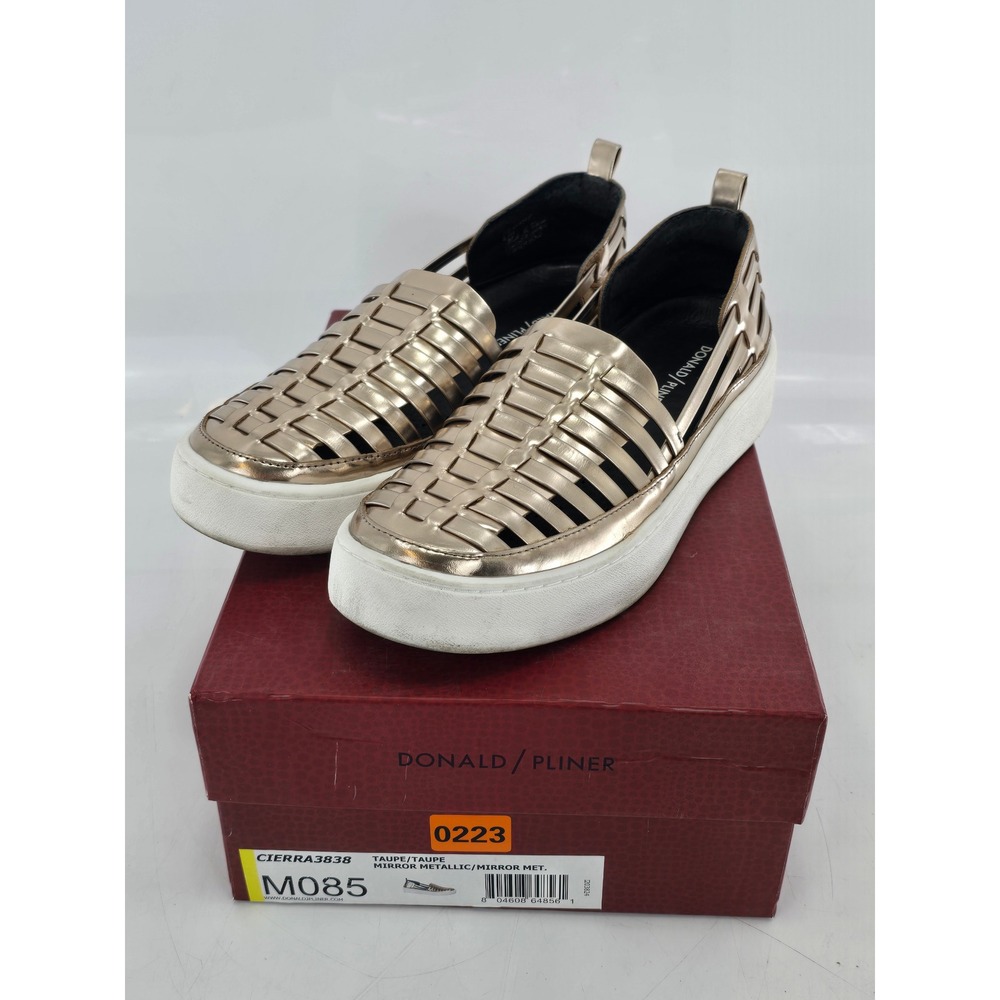 Donald Pliner Cierra Slip On Sneakers Womens 8.5M GOLD Mirror Metallic Excellent